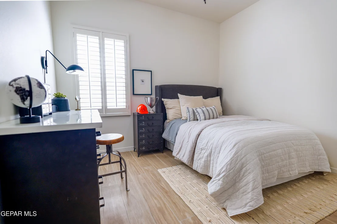 Photo of 12404 Amesbury Drive