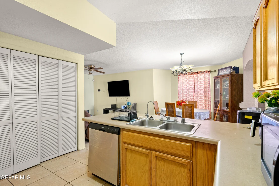 Photo of 11916 AUBURN SANDS Drive