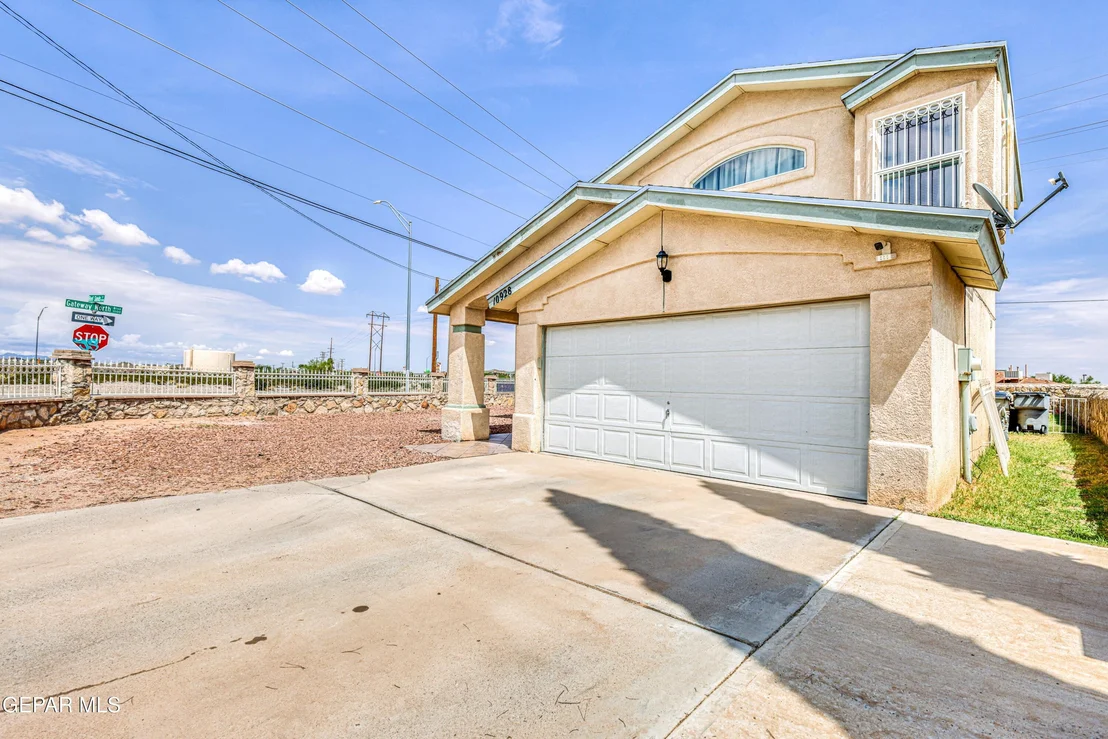 Photo of 10928 REEF SANDS Drive