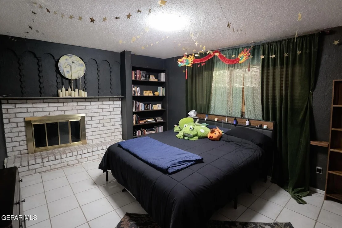 Photo of 3313 EDGEROCK Drive