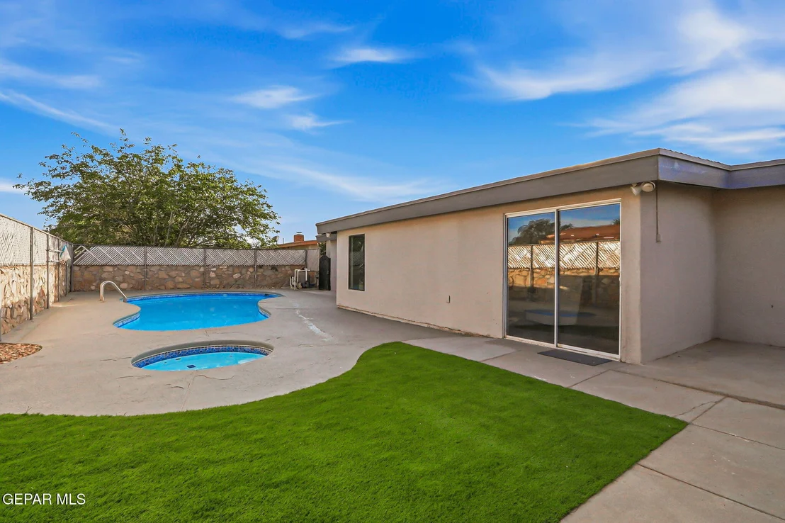 Photo of 2348 SEA SIDE Drive