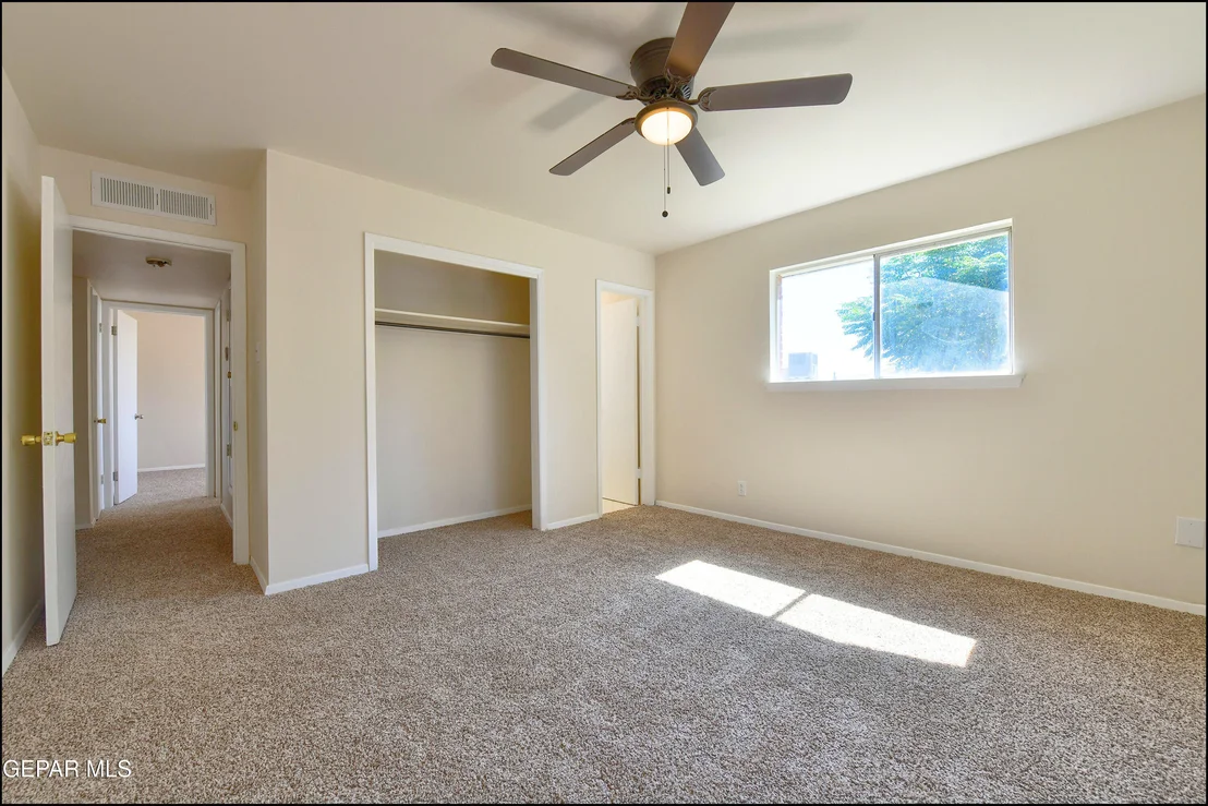 Photo of 3312 DIAMOND Drive