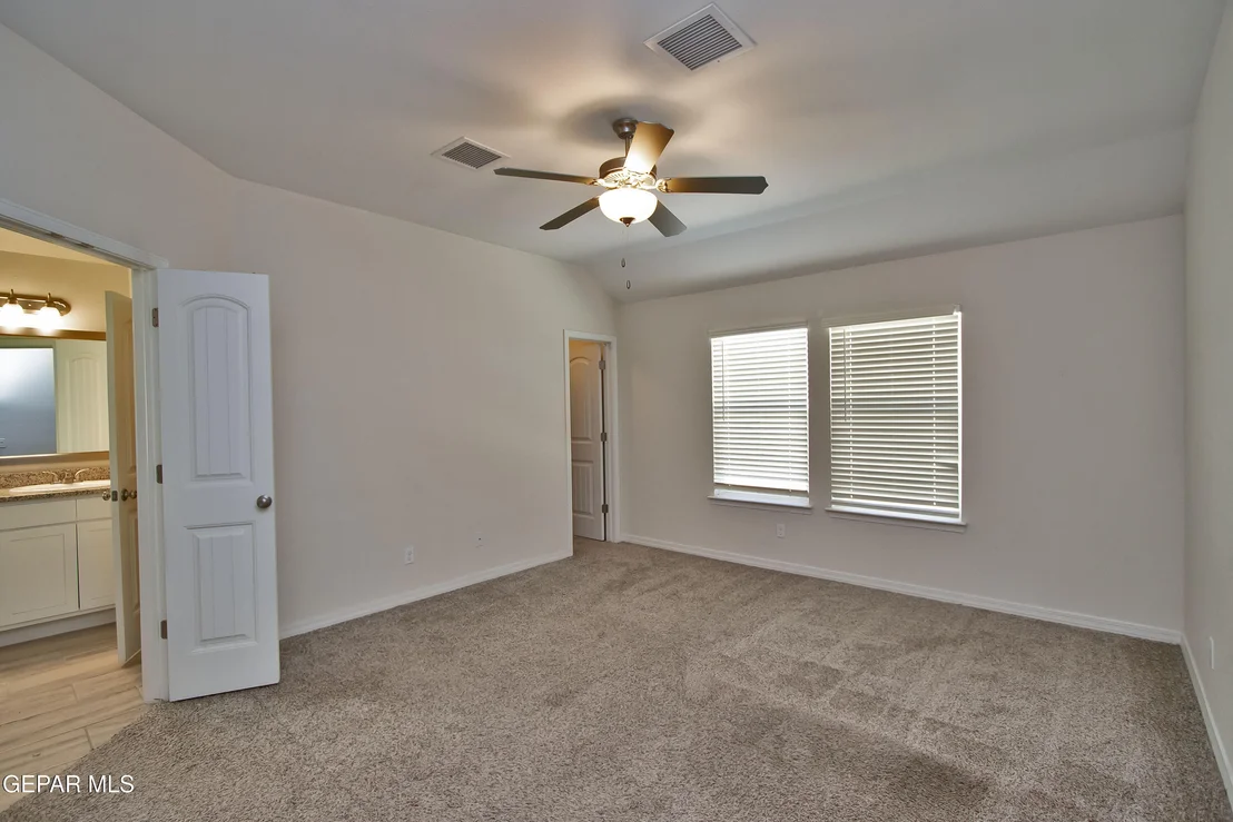 Photo of 285 PENBRIDGE Place