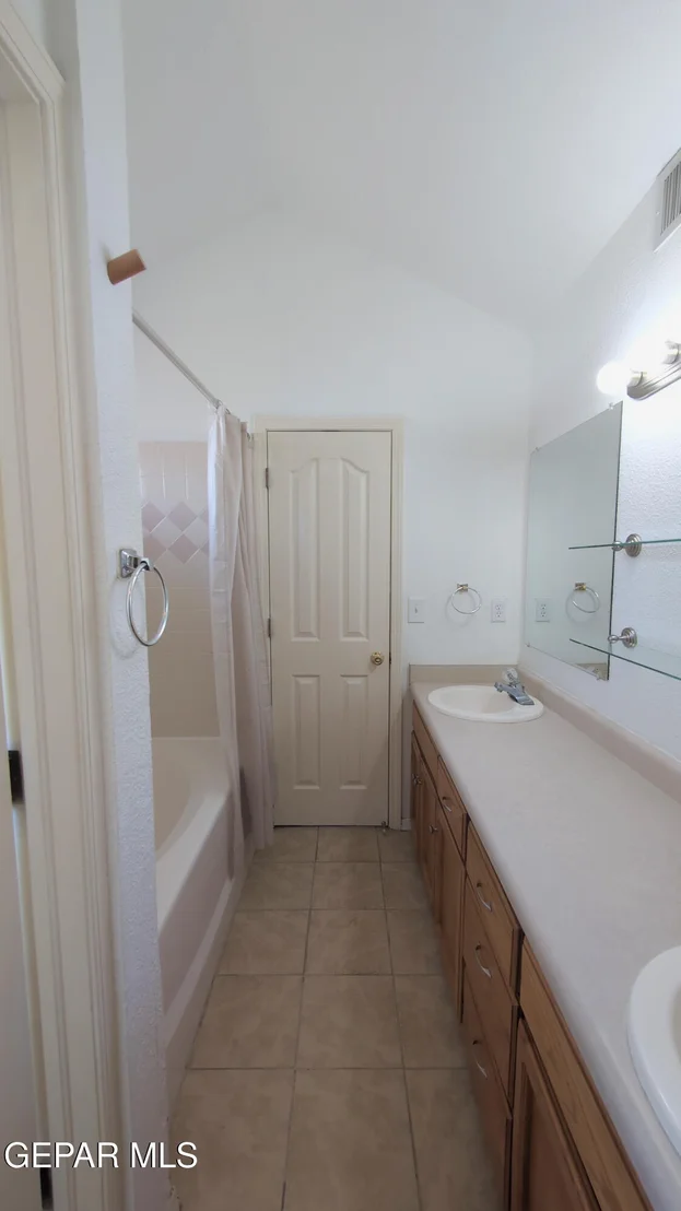 Photo of 5021 BALLINGER Drive