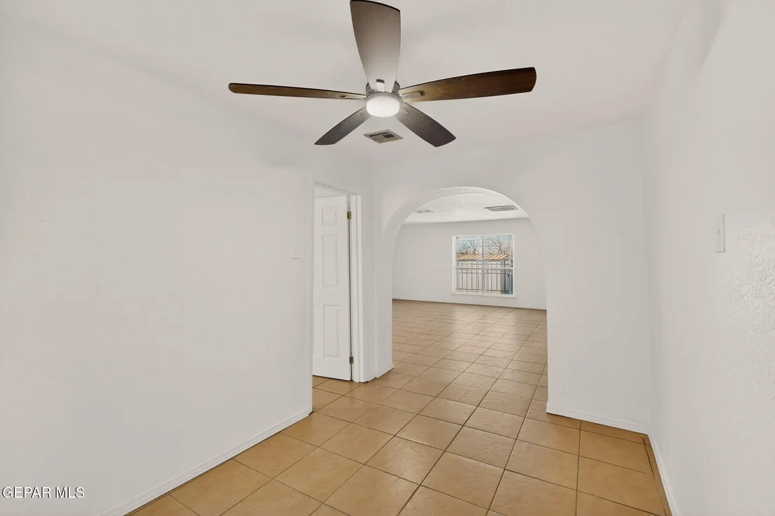 Photo of 766 FREDERICK Road