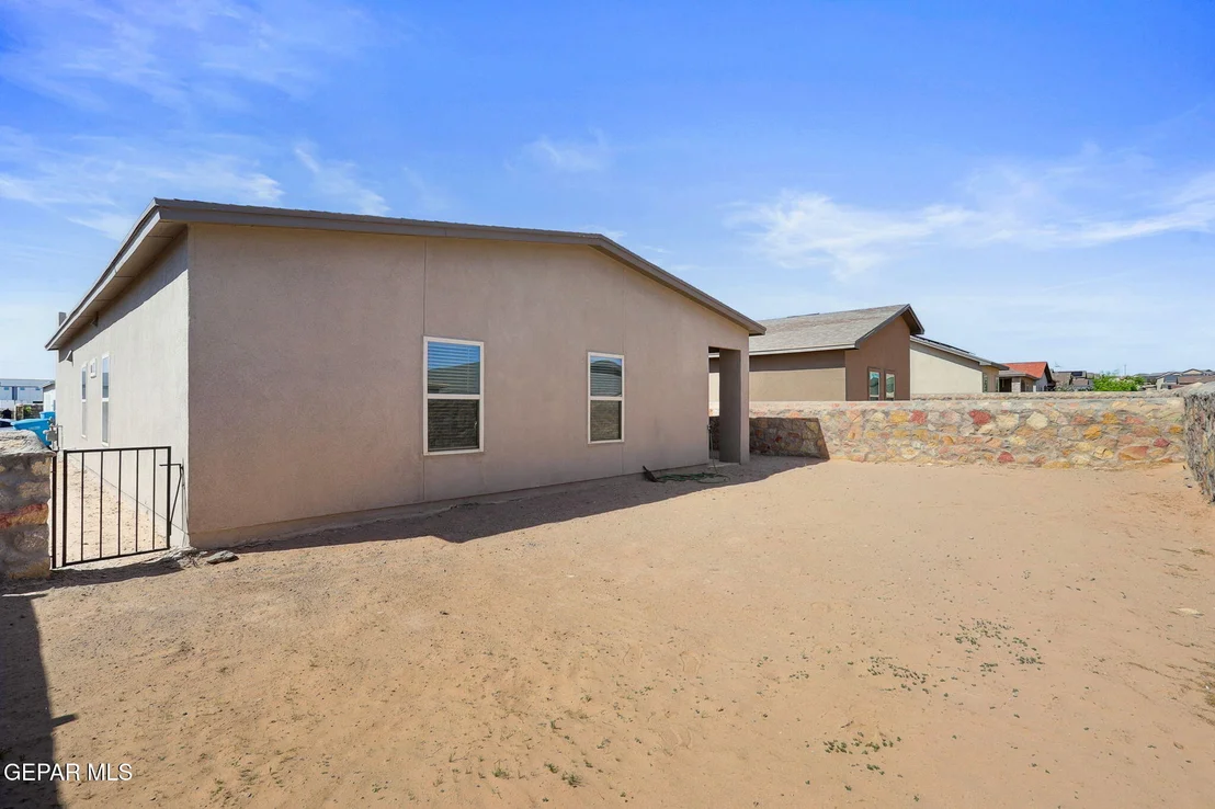 Photo of 440 BEECH TREE Drive