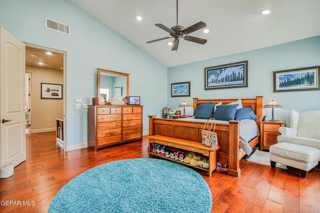 Photo of 6292 FRANKLIN DOVE Avenue