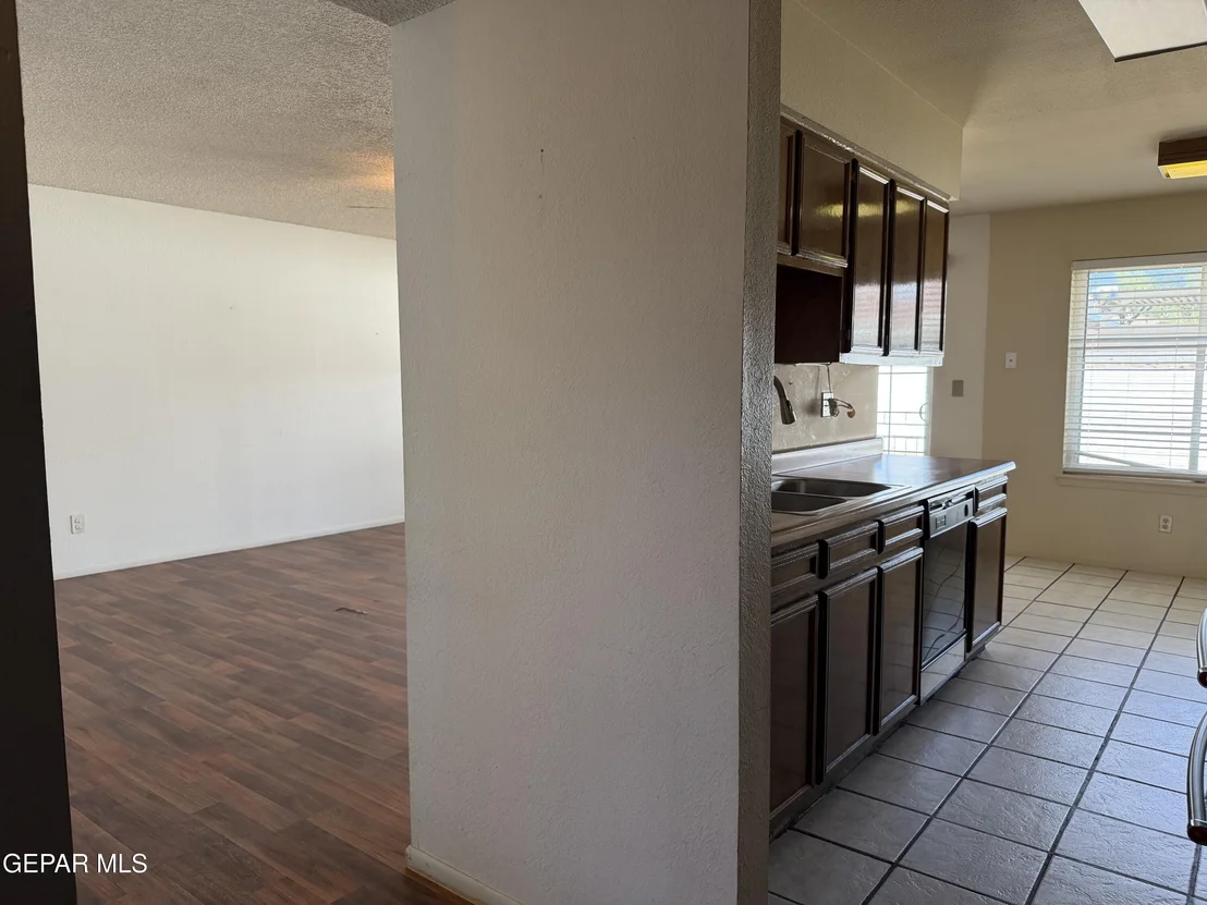 Photo of 1012 ONEIDA Drive
