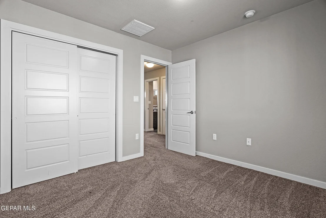 Photo of 937 PENRITH Street