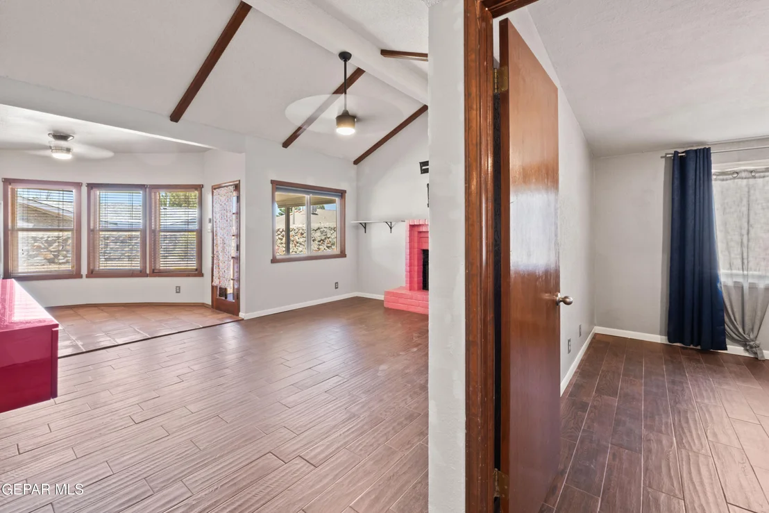 Photo of 903 AGUA CALIENTE Drive
