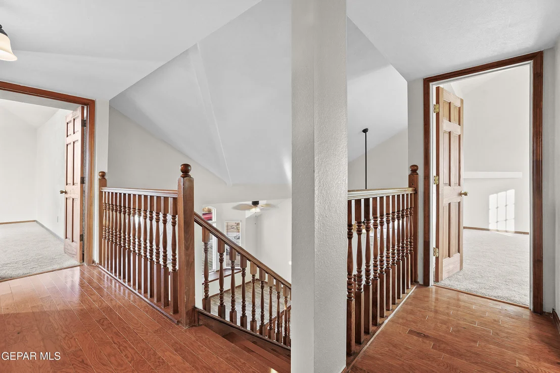 Photo of 3085 KINGS CROWN Place
