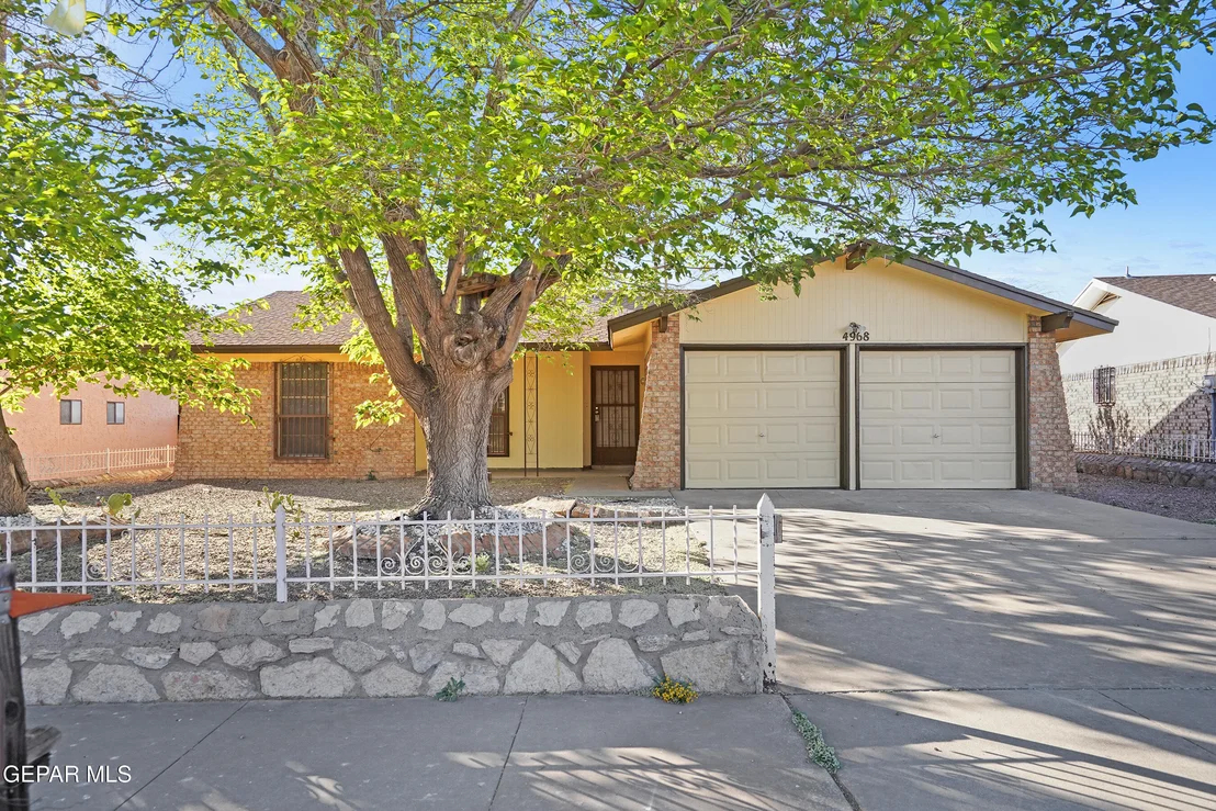 Photo of 4968 GRAPELAND Drive
