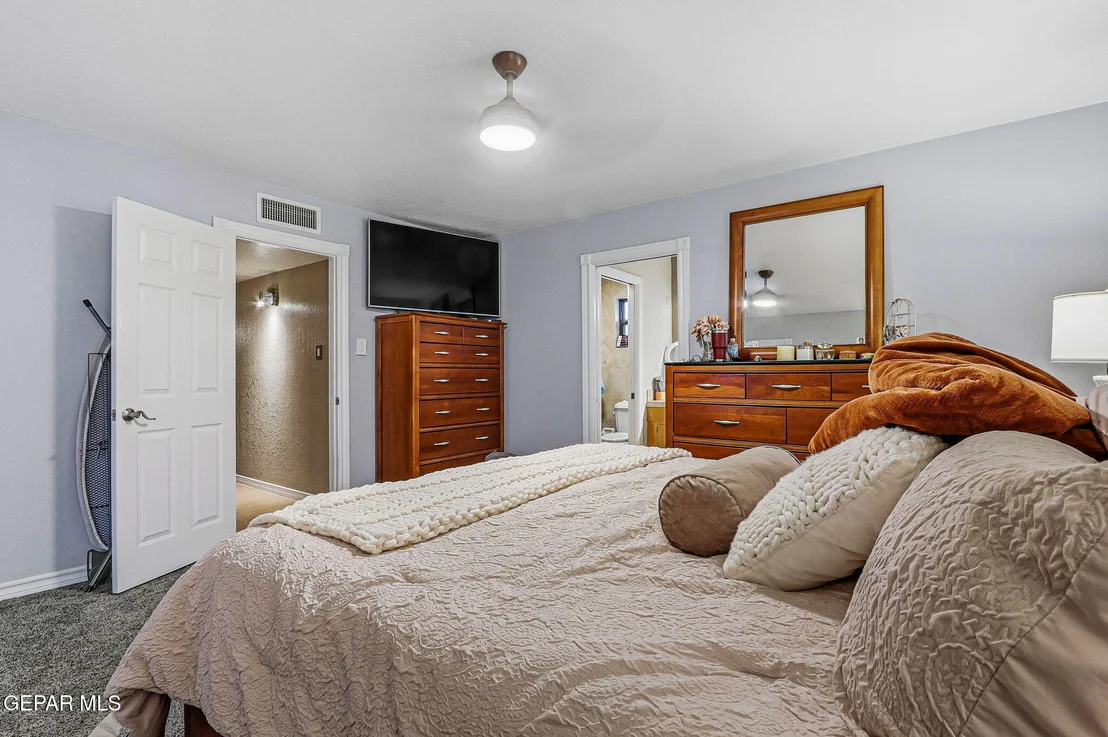 Photo of 3307 MOONLIGHT Avenue