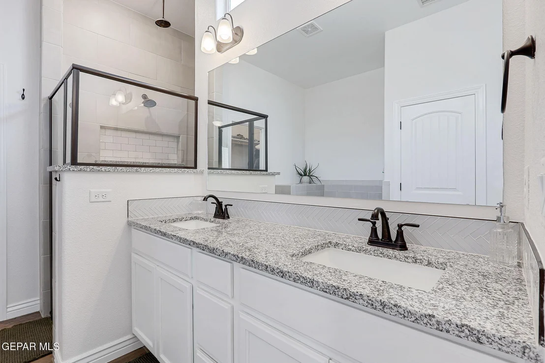 Photo of 293 STOCKELD PARK Place