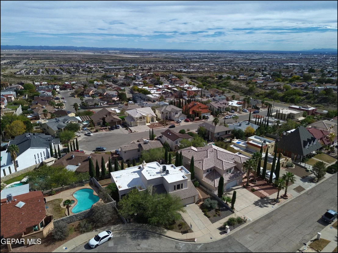 Photo of 7516 BIG BEND Drive