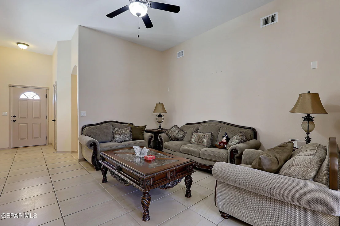 Photo of 13174 Wesleyan