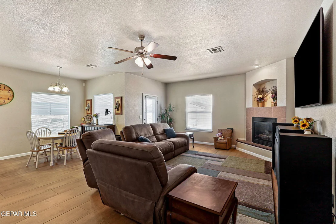 Photo of 7309 MESQUITE FLOR Drive