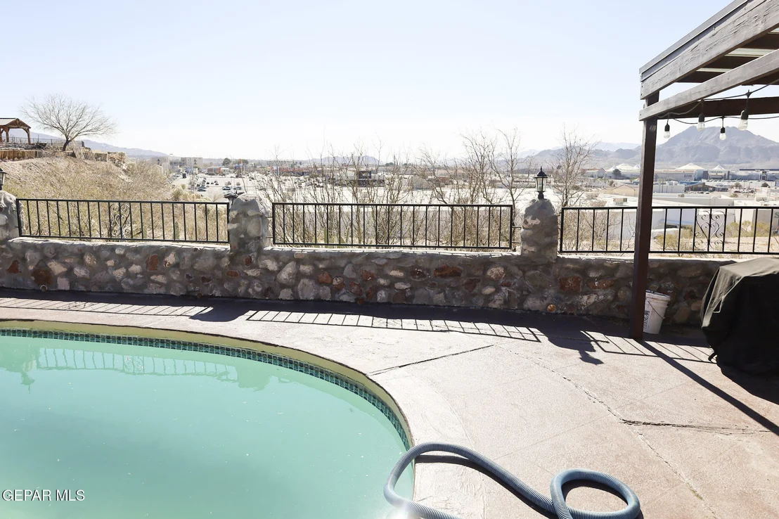 Photo of 614 BLUFF CANYON Circle