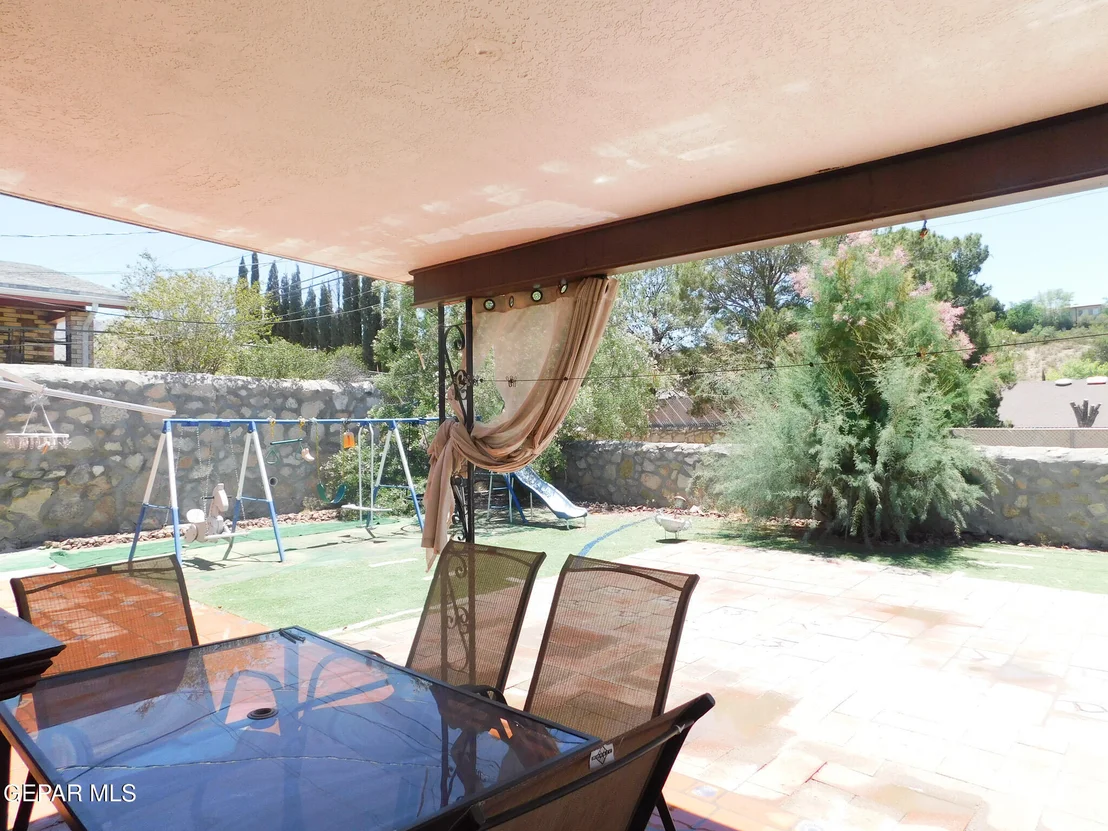 Photo of 624 DE LEON Drive