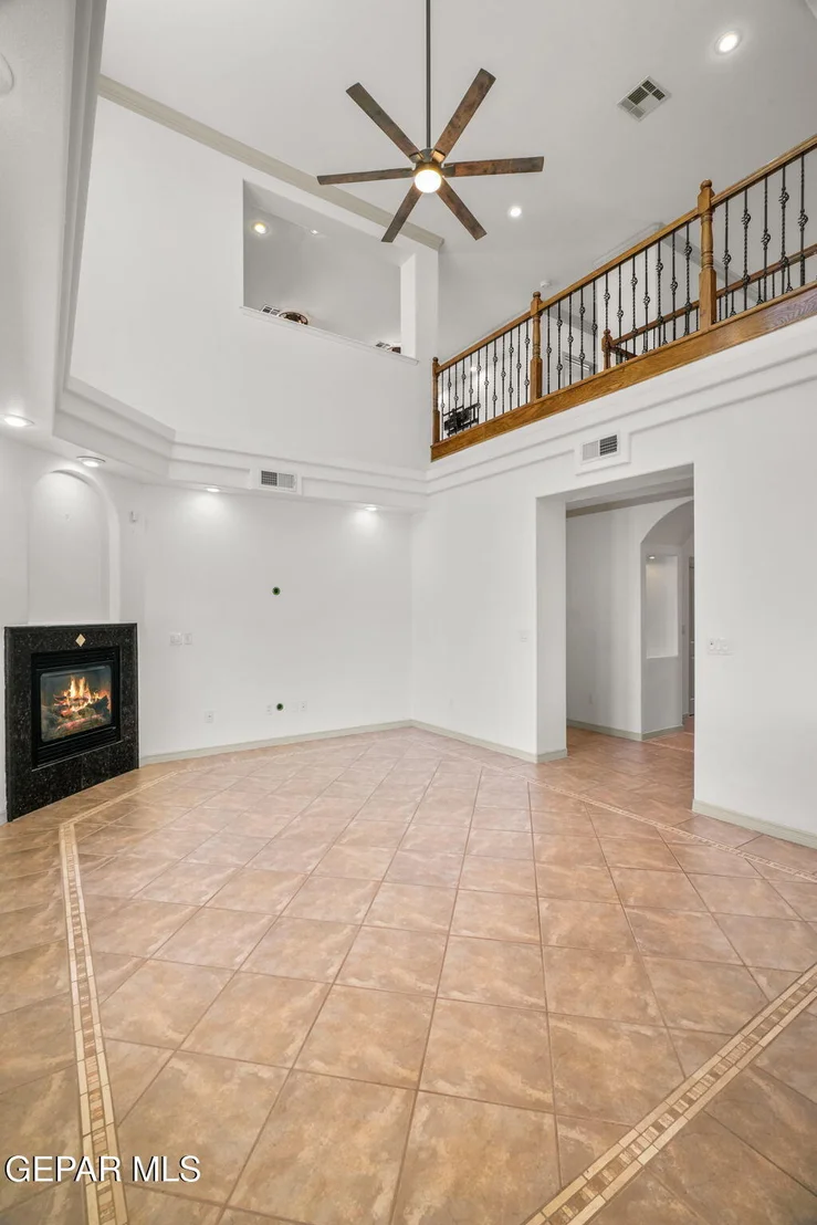 Photo of 6389 FRANKLIN TRAIL Drive