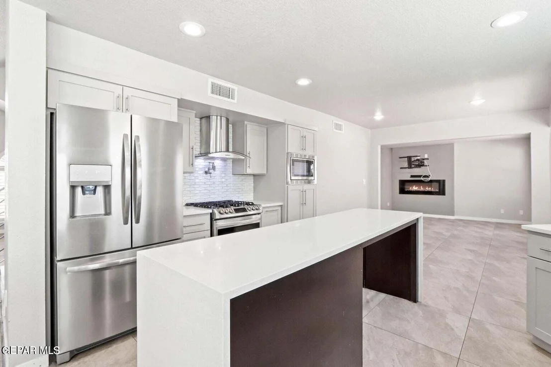 Photo of 849 DULCE TIERRA Drive