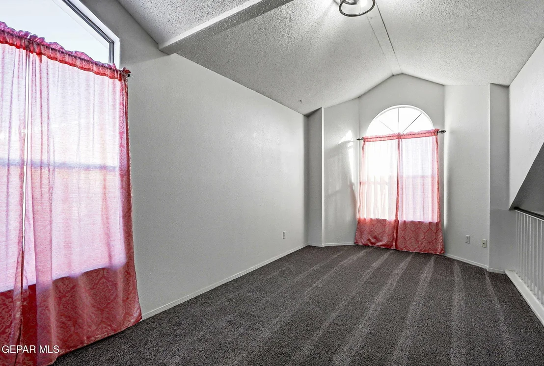 Photo of 390 BRILL Circle