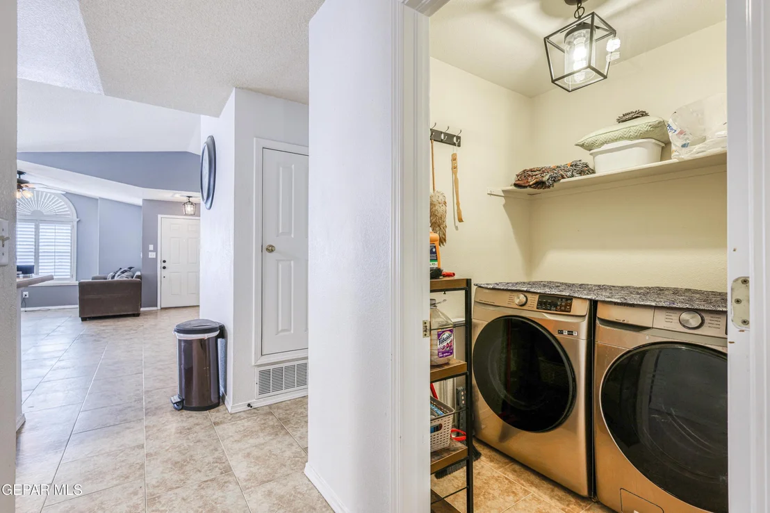 Photo of 12281 SUN BRIDGE Place