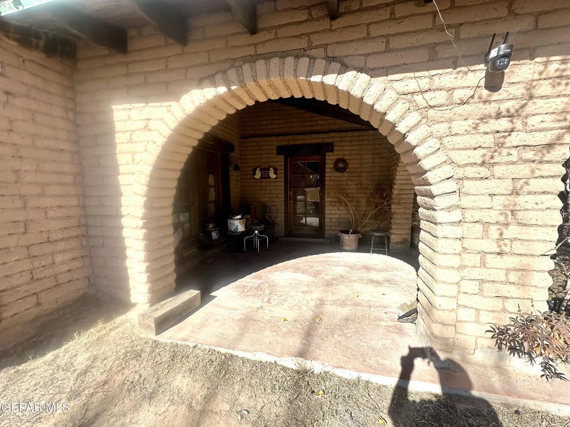 Photo of 12724 Alameda Avenue