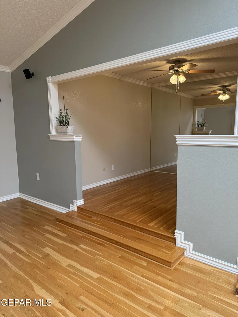 Photo of 3149 EDGEROCK Drive