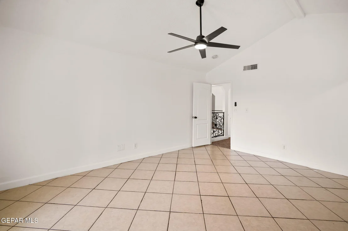 Photo of 12385 Orchard Park