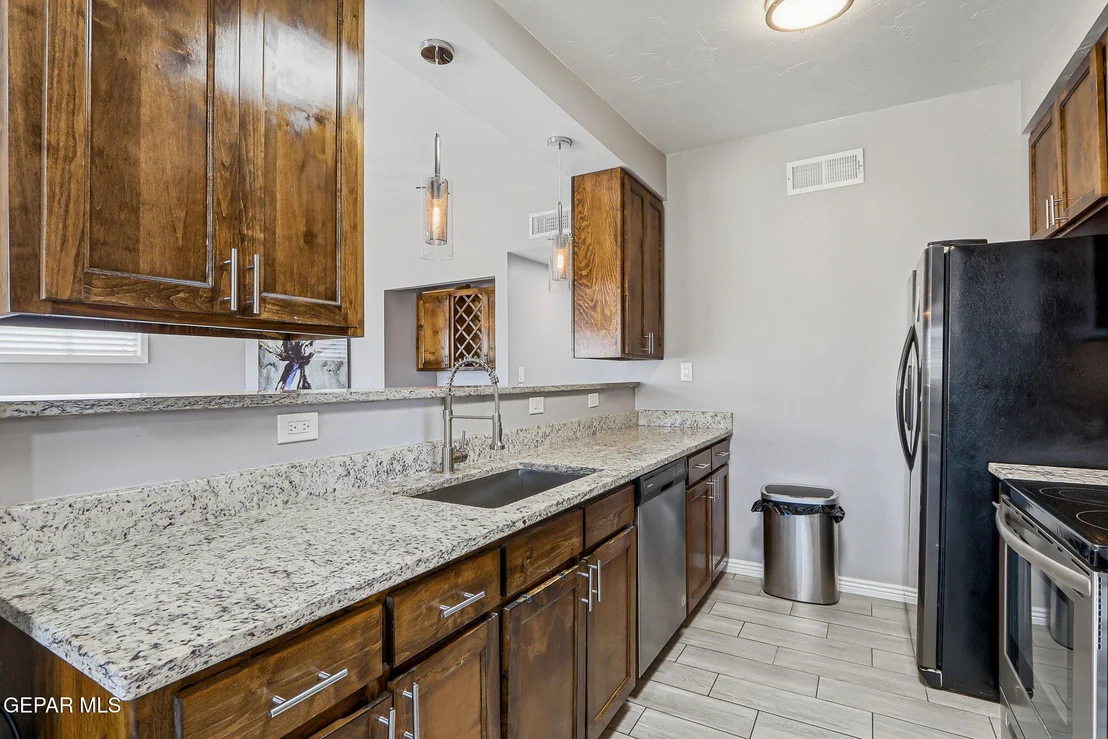 Photo of 313 MARDI GRAS Drive