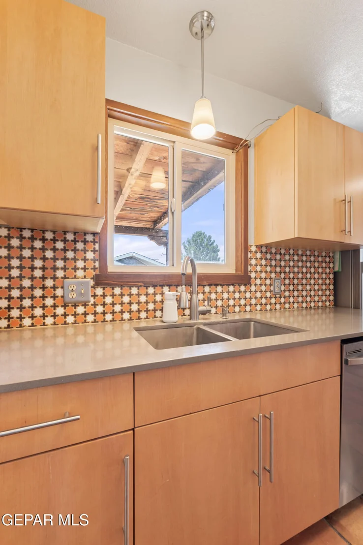 Photo of 903 AGUA CALIENTE Drive