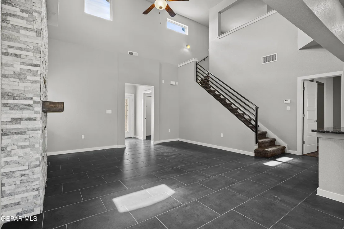Photo of 937 PENRITH Street