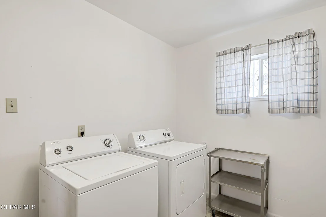 Photo of 4209 NORFOLK Lane
