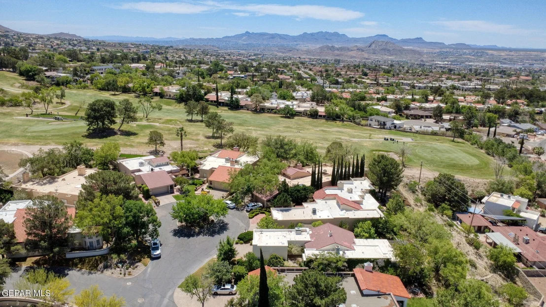 Photo of 1057 LOS JARDINES Circle