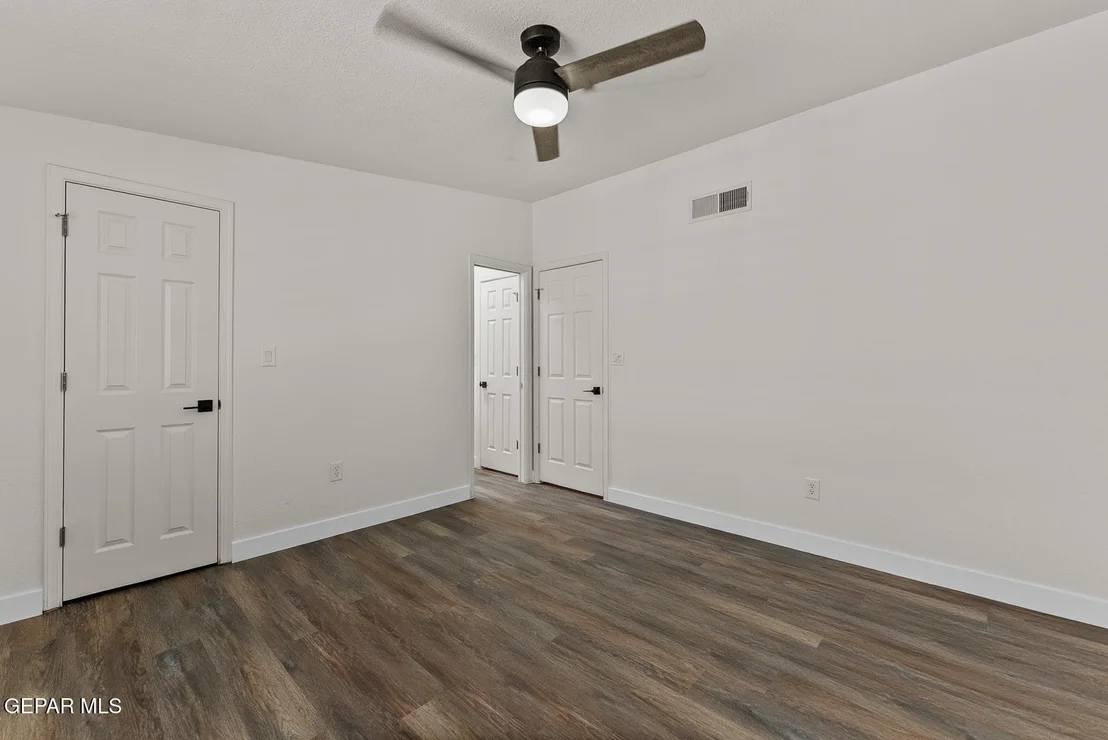 Photo of 6637 WIND RIDGE Drive