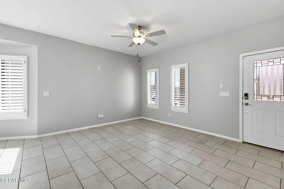 Photo of 220 ANGLESY Place
