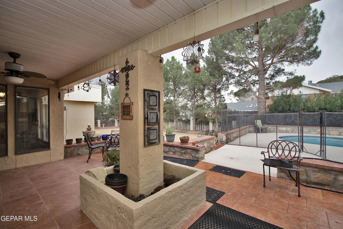 Photo of 308 Stotts Avenue