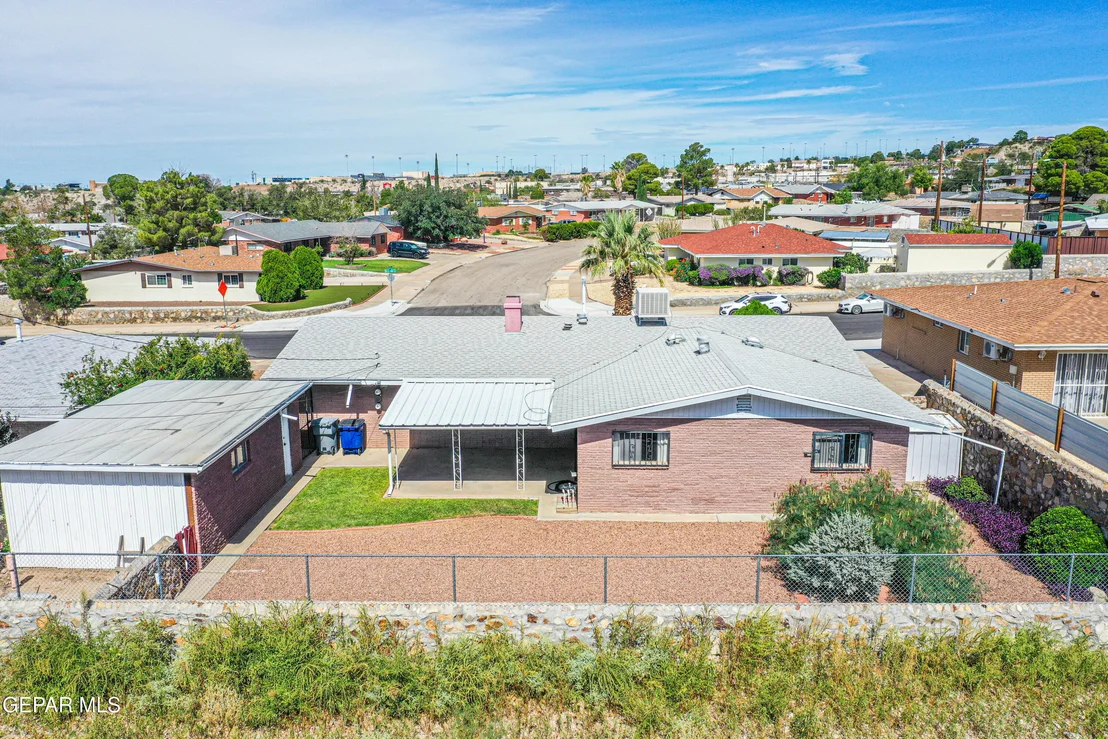 Photo of 309 DE LEON Drive