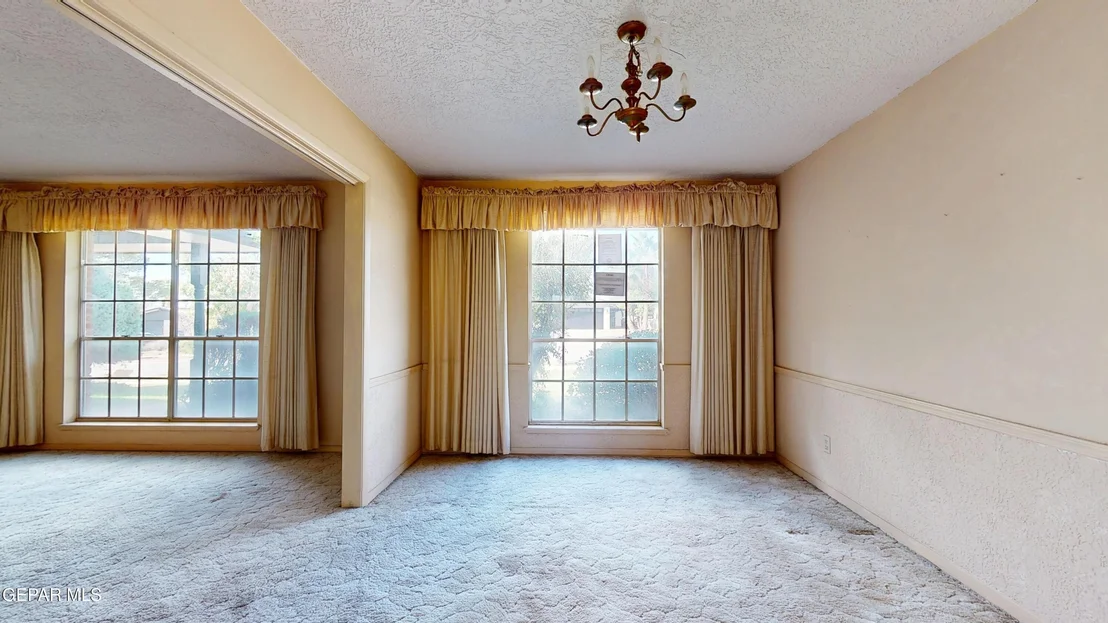Photo of 720 SOMERSET Drive