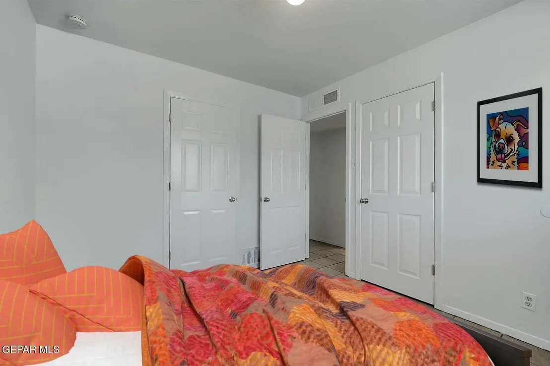 Photo of 2808 HAWICK Road