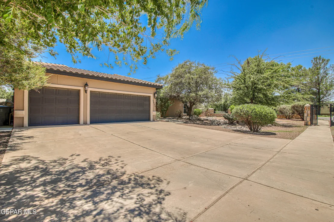 Photo of 5800 ANGEL Street