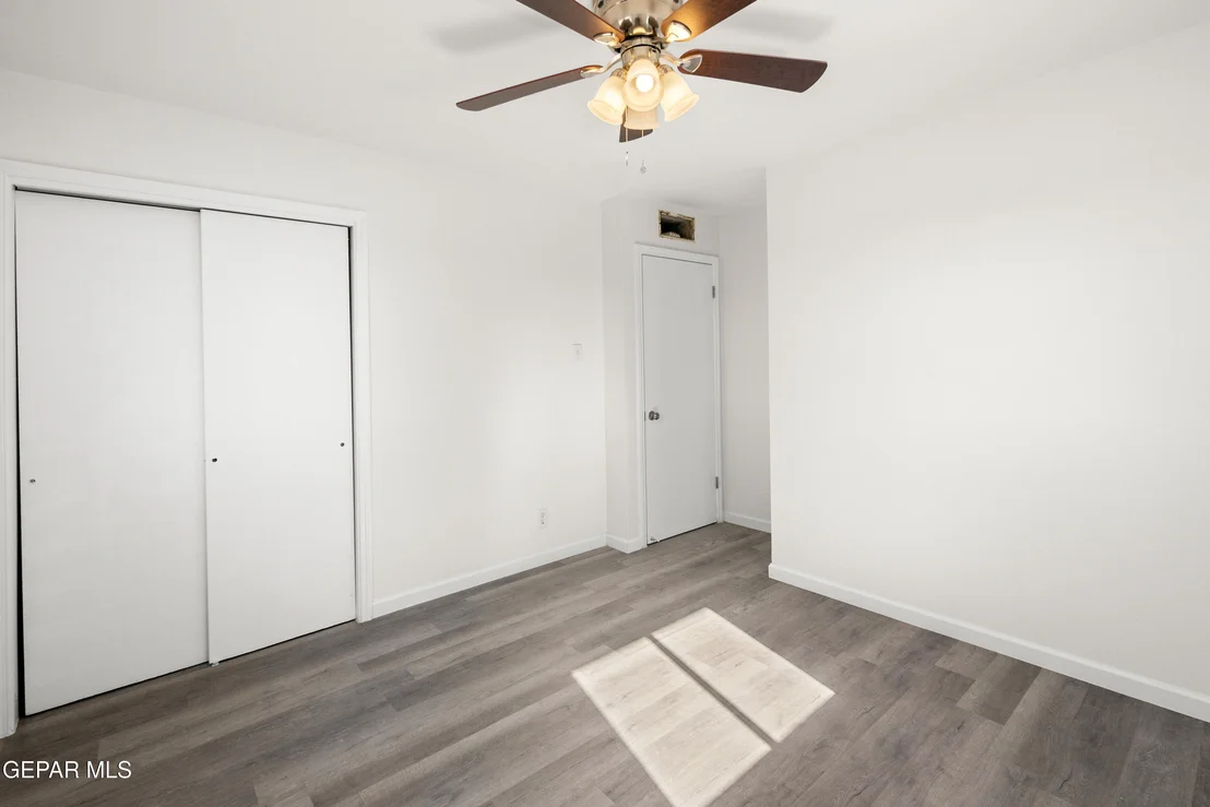 Photo of 412 INDIAN Place