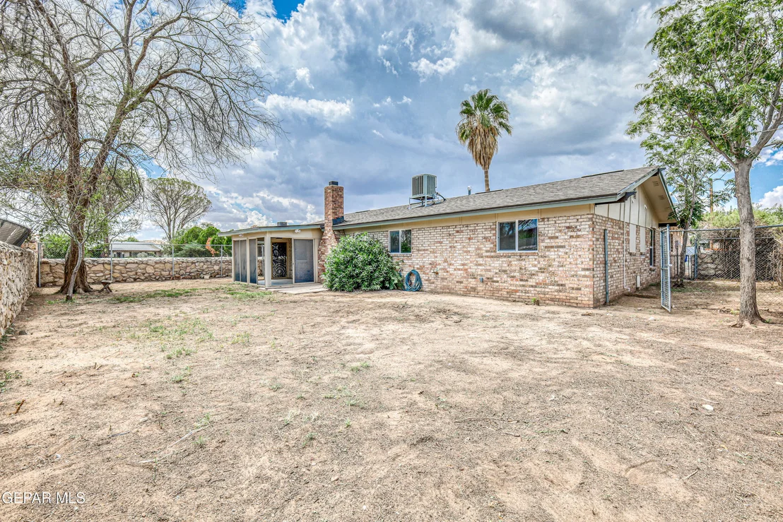 Photo of 712 CARABINAS Way