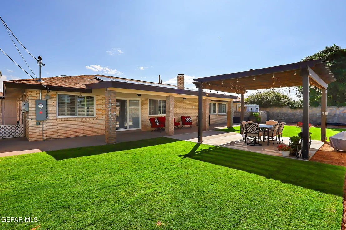 Photo of 9012 SHAVER Drive