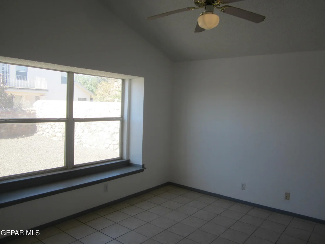 Photo of 7123 Oval Rock Drive