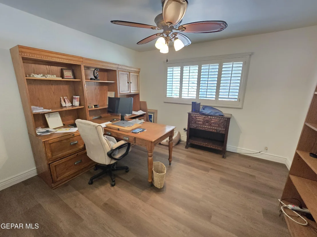Photo of 4200 BUCKINGHAM Drive