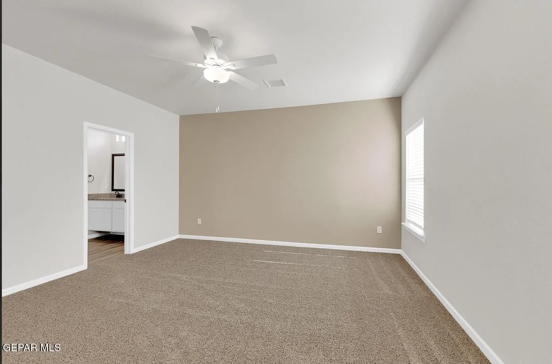Photo of 933 AQUEDUCT Avenue