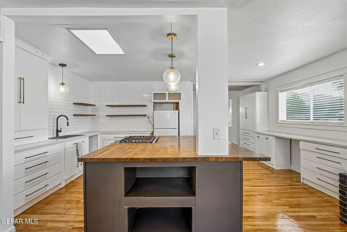 Photo of 3016 Van Buren Avenue