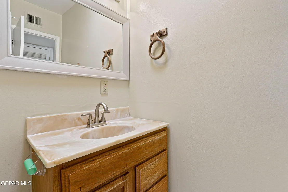 Photo of 233 MANUEL Drive